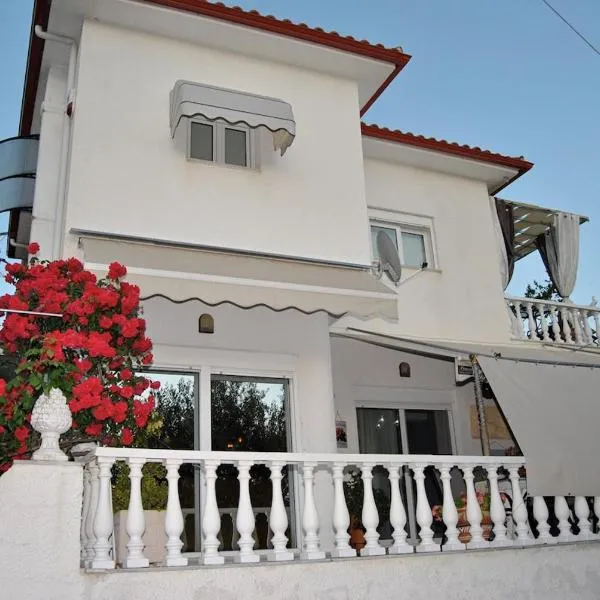 Marathos में, होटल Amalia's Maisonette
