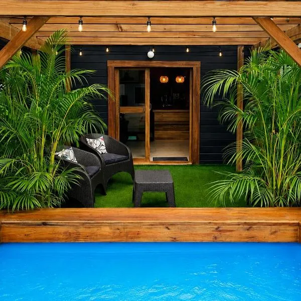 Casita Don Marco، فندق في بوكاس تاون