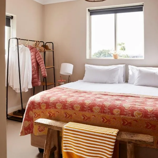THE BIG - Luxury Backpackers, отель в Кейптауне