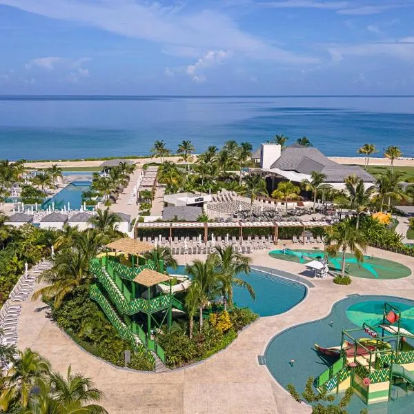 Princess Grand Jamaica Resort, hotel din Green Island