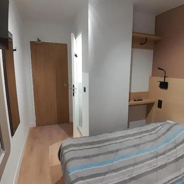 Hôtel Tours Nord โรงแรมในตูร์