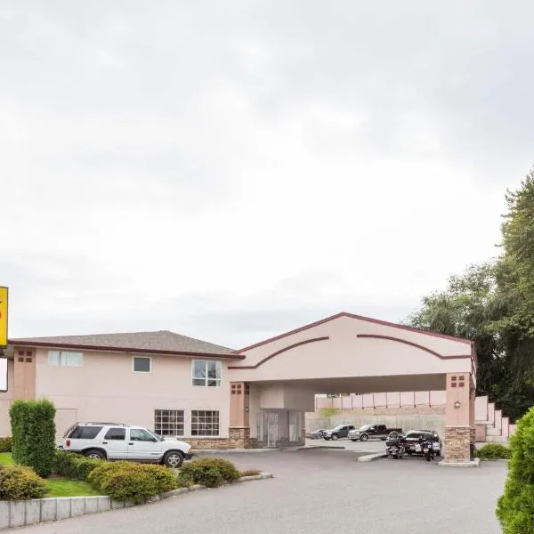 湖滨乡村速8汽车旅馆 - 温菲尔德地区,位于Winfield的酒店