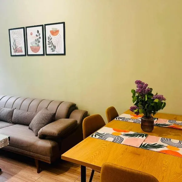The Brave Tailor Bauhaus apartment, hotel sa Sofia