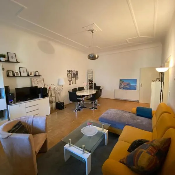 Leipzig में, होटल Geräumiges 2-Raum-Apartment mit Loggia