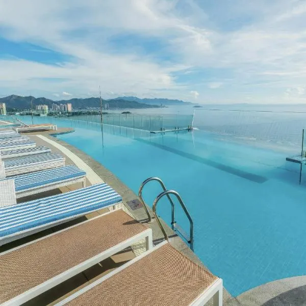 The Zenix Hotel Seaview，位于芽庄的酒店