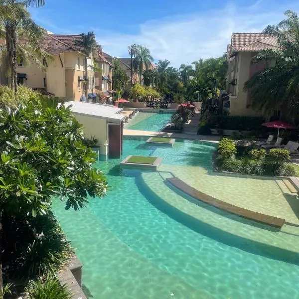 Bulloo Lagoon Oasis Luxury Resort, hotel di Cairns North