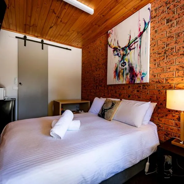Merrijig Motor Inn, hotel sa Merrijig