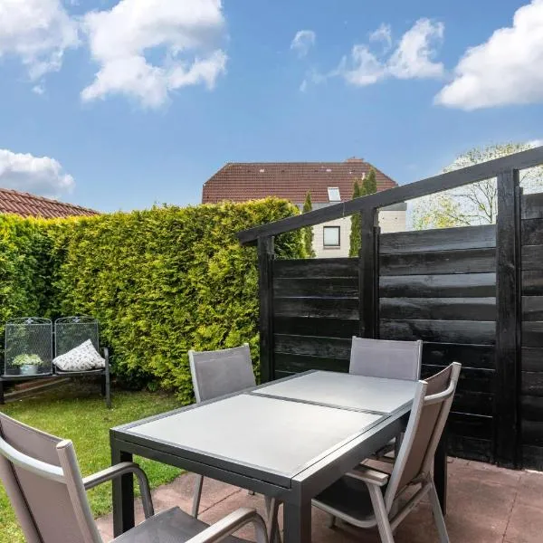 Ferienwohnung Henrich, Hotel in Hooksiel