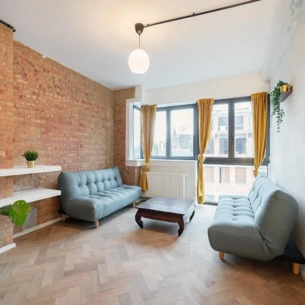 Spacious 2BR Stay near Central Station, Hotel in Antwerpen
