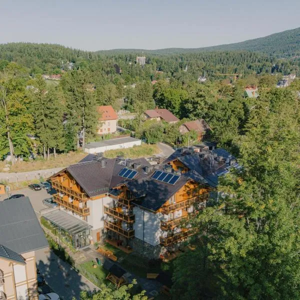 Hotel Na Skarpie, hotelli kohteessa Szklarska Poręba