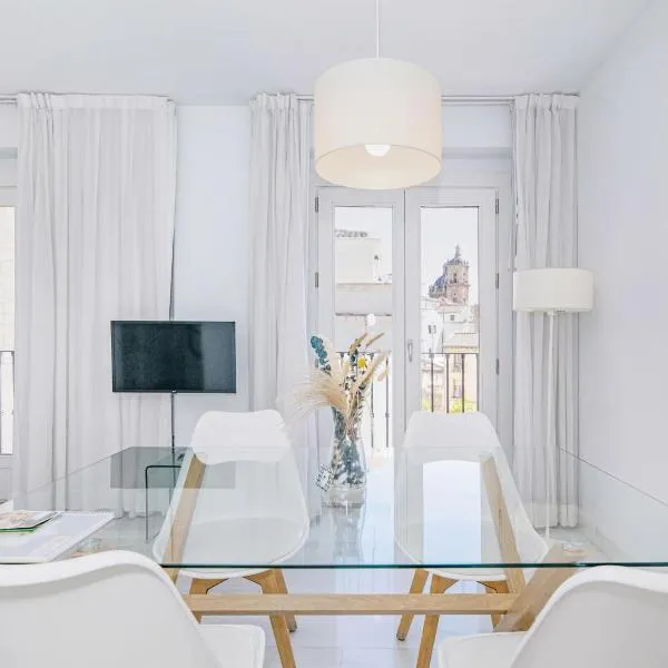 Apartamentos Domus con parking gratuito, ξενοδοχείο στη Γρανάδα