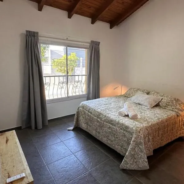 LOS SUIZOS SUITES - Aeropuerto Internacional, Universidad Siglo 21 y Blas Pascal, Sanatorio Allende y Hospital Privado, Estadio Kempes y Chateu, Quorum, Mujer Urbana, Complejo Ferial Córdoba, hotell sihtkohas Córdoba