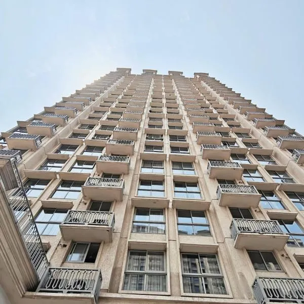 Regent Entire One Bedroom Apartment - Hiranandani Gardens, Mumbai Powai, Hotel in Mumbai