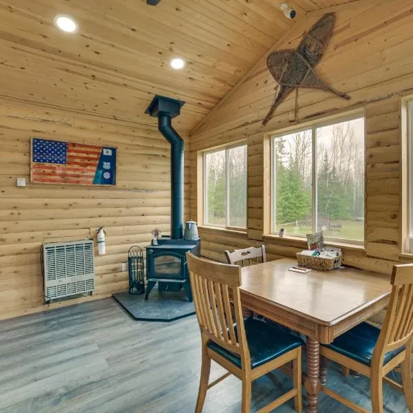 Wildlife Viewing & Trails! 155-Acre UP Retreat, Hotel in Pickford