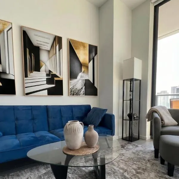 Modern Downtown Miami Studio with Skyline View, hotel en Miami