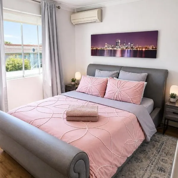 Modern Unit Near CBD & Beach, Free Parking, hotel en Perth