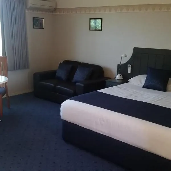 亚拉特南十字汽车旅馆 ，位于亚拉腊的酒店