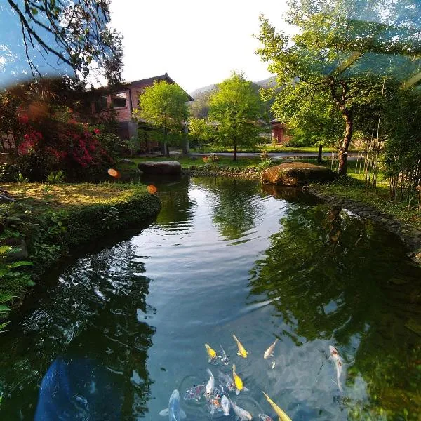 Old House Homestay: Sanxing şehrinde bir otel