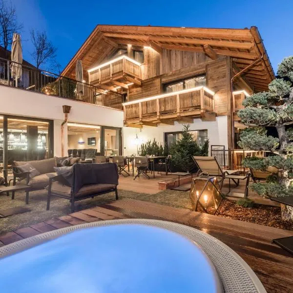 Hotel Montchalet, hotel in Ortisei