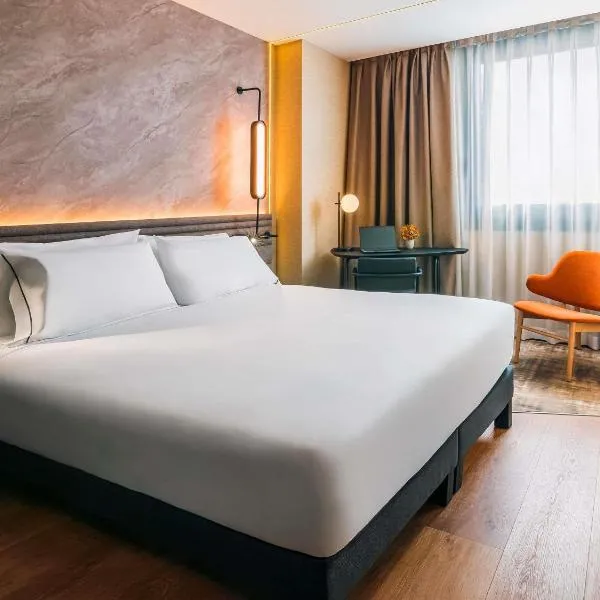 Novotel Valencia Lavant, hotelli kohteessa Valencia
