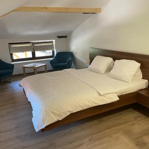 Hotel Zámeček na Čeladné, готель у місті Челадна