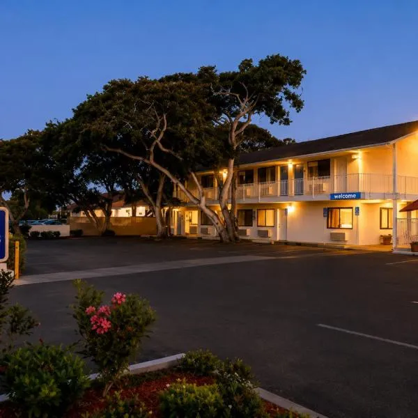 Vagabond Inn Monterey, hotel en Monterrey