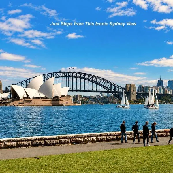 Designer Harbour Apartment - Walk to Opera House, hotel en Sídney