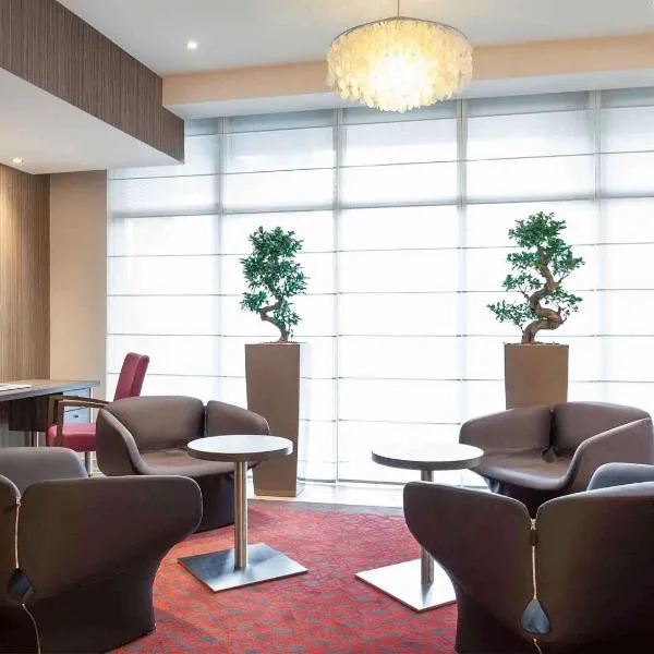 Mercure Hotel Brussels Centre Midi, hotel a Brussel·les
