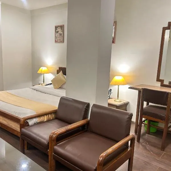 Hotel Kartik, hotel en Jabalpur