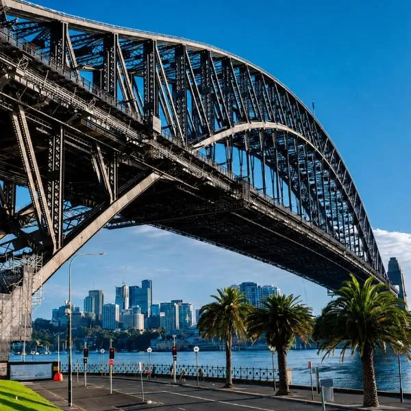 Opera House Retreat - Opera & Bridge View, Hotel in Sydney
