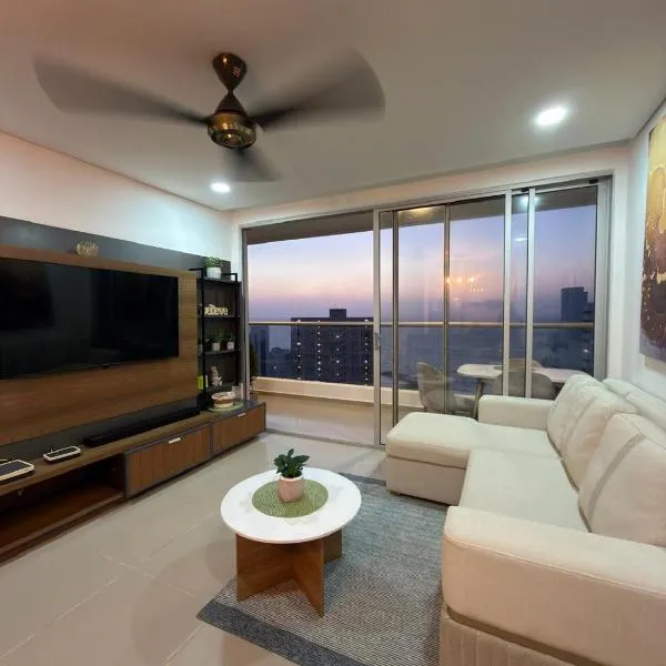 Amplio y Lujoso Apartamento - Vista al mar y Cerca al centro PISO ALTO, hotel i Cartagena
