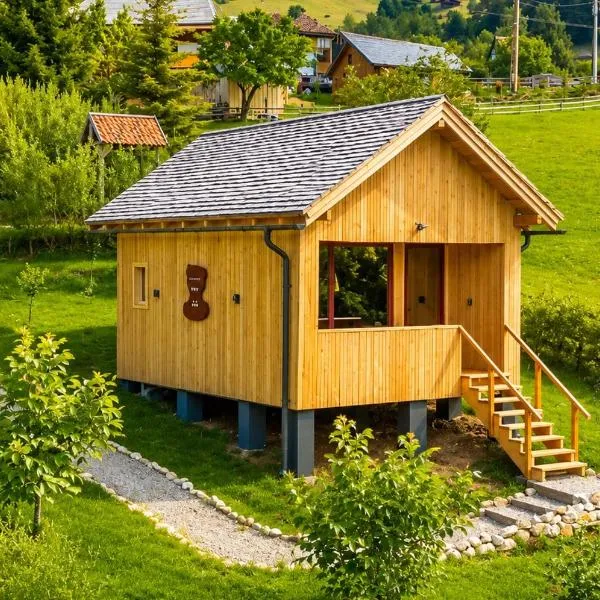 Wezly Tiny House、マグラのホテル
