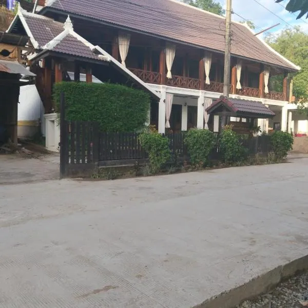 Le Charme Pakbeng Villa, מלון בפאקבנג