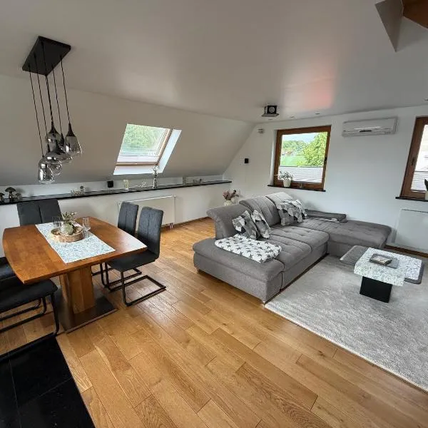 Kuschelige Auszeit - Kamin, Schaumbad und Wohnküche, hotel em Fröndenberg