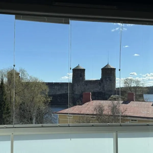 Olavinlinna Design Suite - Renovated, AC, Wifi, Hotel in Savonlinna