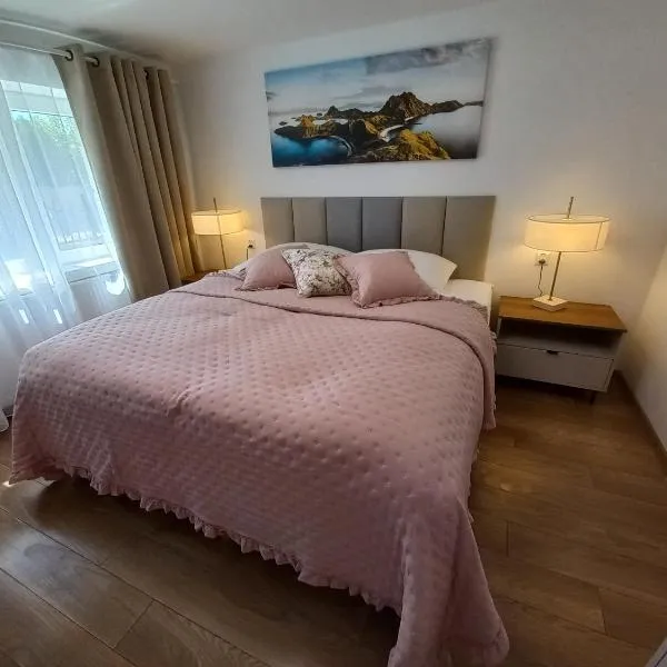 미엥지즈드로예에 위치한 호텔 Apartament 50 m2 - 250 metrów od morza