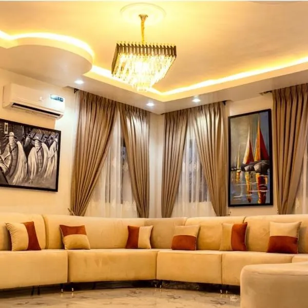 Smile Apartments, hotel em Ilishan