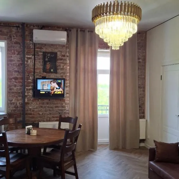 Loft & Scandi апартаменти на Красній площі, hotel u gradu Černigov