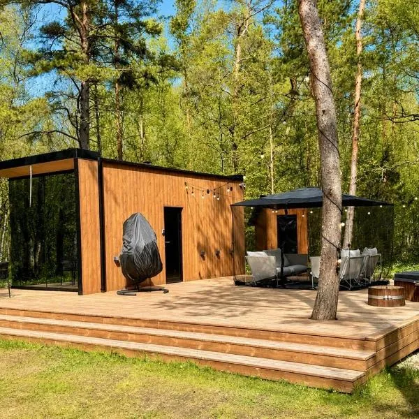 Telise TinyOne - Modern Forest Escape with Private Hot Tub, hotel v destinaci Vööla