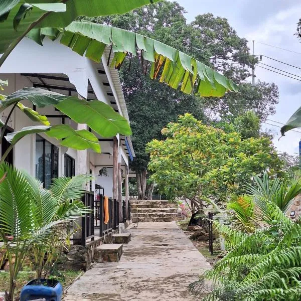 Fat Monkey, hotel en Koh Rong