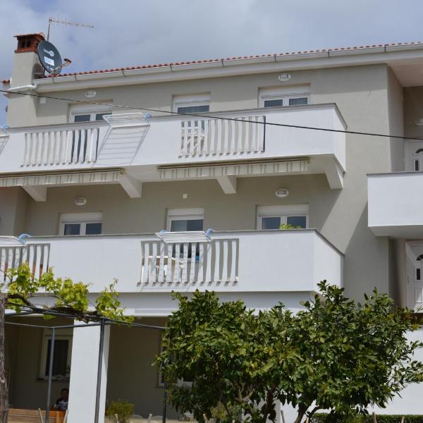 Apartments Pineta Franko
