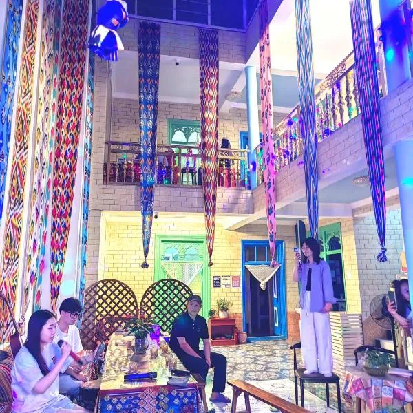 Ella International Hostel Kashgar-Near Old Town Carpool, Private Car Service-Local and cross-border travel arrangements-Bar, Café Group Meals, Party Activities-Luggage Storage, hôtel à Kachgar