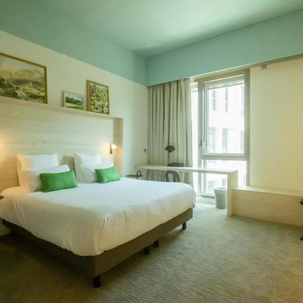 Ysotop Hôtel Grenoble، فندق في غرونوبل