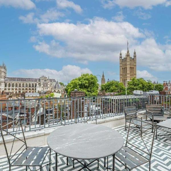 Westminster Apartments by DMONTRIO, London