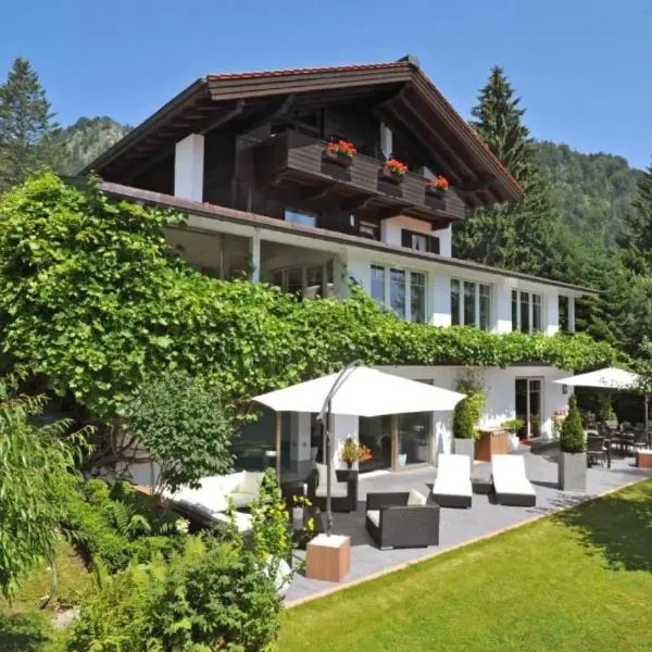 Gästehaus Tanneck mit Hallenbad, hotel em Reit im Winkl