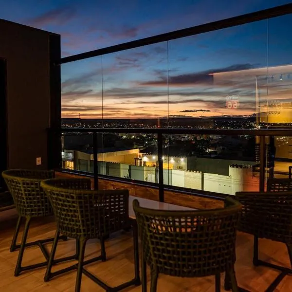 Loft Exclusivo e Rooftop com Vista Panorâmica, מלון בסאו ראימונדו נונאטו