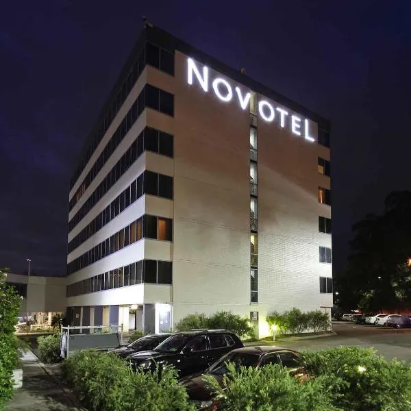Novotel Sydney West HQ โรงแรมในรูทีฮิลล์