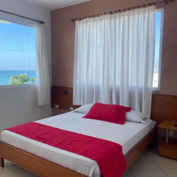 Hotel Playa Dorada Salinas, hotelli kohteessa Salinas