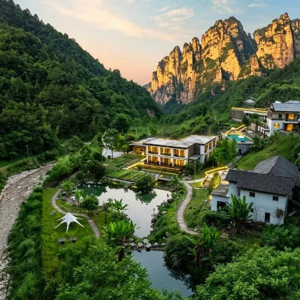 장자제에 위치한 호텔 Floating Peaks Lodge-English Services-Near the Ticket Gate