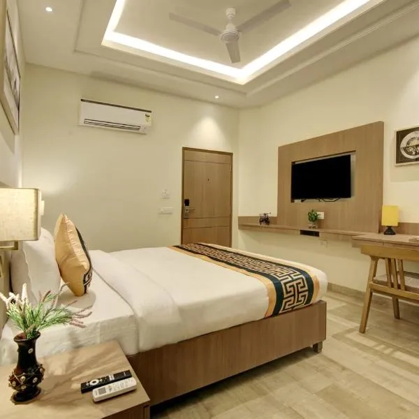 Jaswantnagar에 위치한 호텔 Hotel King Plaza
